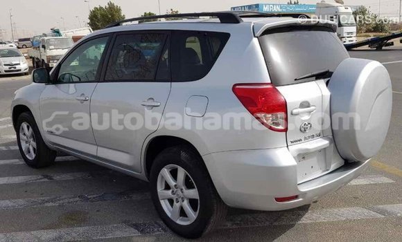 Buy Import Toyota HiAce Other Truck in Import - Dubai in Abaco Buy Import Toyota HiAce Other Truck in Import - Dubai in Abaco