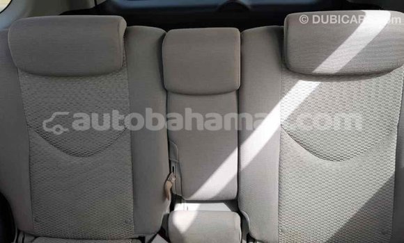 Buy Import Toyota HiAce Other Truck in Import - Dubai in Abaco Buy Import Toyota HiAce Other Truck in Import - Dubai in Abaco
