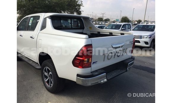 Buy Import Toyota Hilux White Car in Import - Dubai in Abaco Buy Import Toyota Hilux White Car in Import - Dubai in Abaco