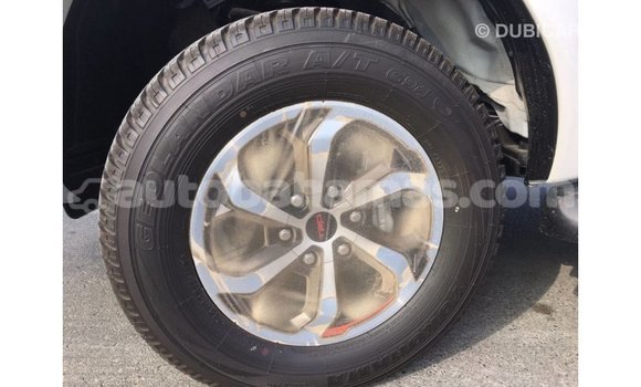 Buy Import Toyota Hilux White Car in Import - Dubai in Abaco Buy Import Toyota Hilux White Car in Import - Dubai in Abaco