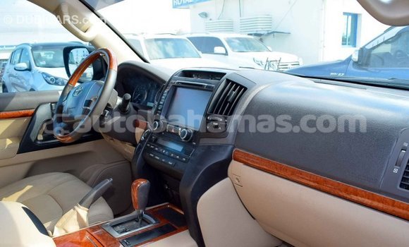 Buy Import Toyota Land Cruiser Black Car in Import - Dubai in Abaco Buy Import Toyota Land Cruiser Black Car in Import - Dubai in Abaco