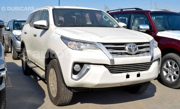 Buy Import Toyota Fortuner White Car in Import - Dubai in Abaco Buy Import Toyota Fortuner White Car in Import - Dubai in Abaco
