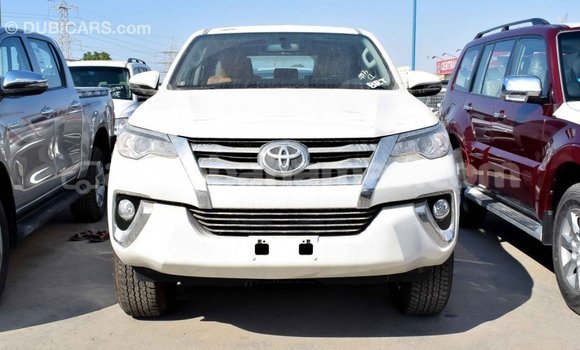 Buy Import Toyota Fortuner White Car in Import - Dubai in Abaco Buy Import Toyota Fortuner White Car in Import - Dubai in Abaco