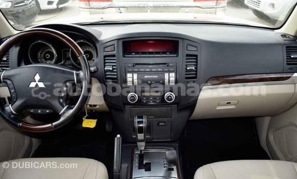 Buy Import Mitsubishi Pajero Black Car in Import - Dubai in Abaco Buy Import Mitsubishi Pajero Black Car in Import - Dubai in Abaco
