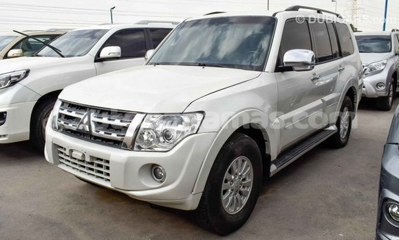 Buy Import Mitsubishi Pajero White Car in Import - Dubai in Abaco Buy Import Mitsubishi Pajero White Car in Import - Dubai in Abaco
