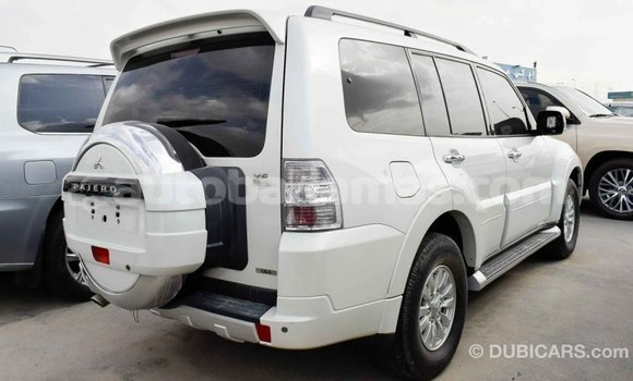 Buy Import Mitsubishi Pajero White Car in Import - Dubai in Abaco Buy Import Mitsubishi Pajero White Car in Import - Dubai in Abaco