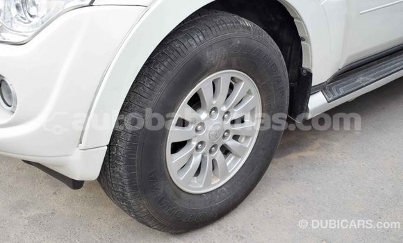 Buy Import Mitsubishi Pajero White Car in Import - Dubai in Abaco Buy Import Mitsubishi Pajero White Car in Import - Dubai in Abaco