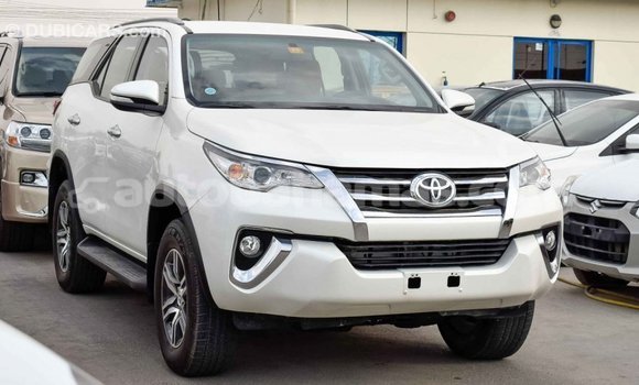 Buy Import Toyota Fortuner White Car in Import - Dubai in Abaco Buy Import Toyota Fortuner White Car in Import - Dubai in Abaco