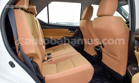 Buy Import Toyota Fortuner White Car in Import - Dubai in Abaco Buy Import Toyota Fortuner White Car in Import - Dubai in Abaco