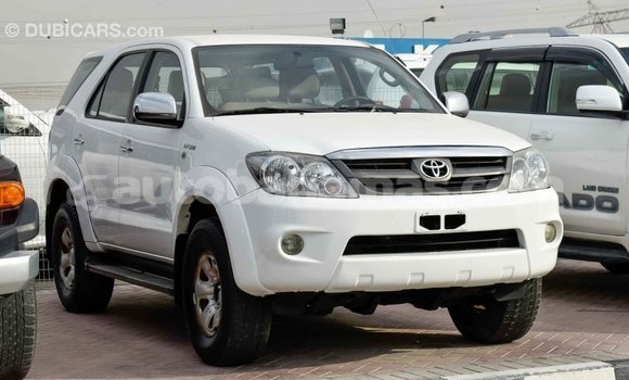Buy Import Toyota Fortuner White Car in Import - Dubai in Abaco Buy Import Toyota Fortuner White Car in Import - Dubai in Abaco