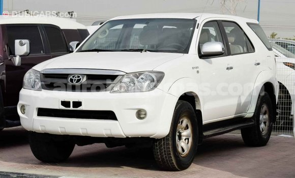 Buy Import Toyota Fortuner White Car in Import - Dubai in Abaco Buy Import Toyota Fortuner White Car in Import - Dubai in Abaco