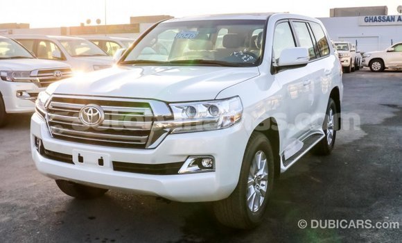 Buy Import Toyota Land Cruiser White Car in Import - Dubai in Abaco Buy Import Toyota Land Cruiser White Car in Import - Dubai in Abaco