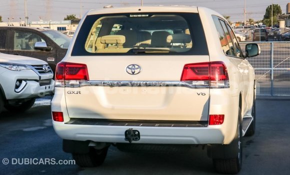 Buy Import Toyota Land Cruiser White Car in Import - Dubai in Abaco Buy Import Toyota Land Cruiser White Car in Import - Dubai in Abaco