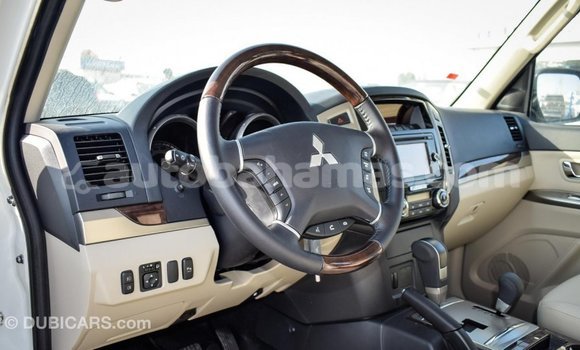 Buy Import Mitsubishi Pajero White Car in Import - Dubai in Abaco Buy Import Mitsubishi Pajero White Car in Import - Dubai in Abaco