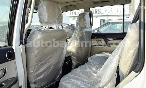 Buy Import Mitsubishi Pajero White Car in Import - Dubai in Abaco Buy Import Mitsubishi Pajero White Car in Import - Dubai in Abaco