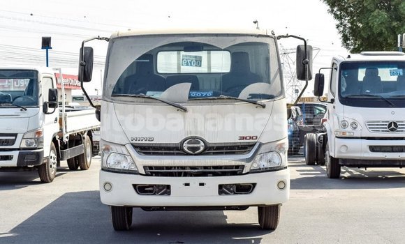 Buy Import Hino 300 Series White Truck in Import - Dubai in Abaco Buy Import Hino 300 Series White Truck in Import - Dubai in Abaco