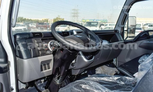 Buy Import Mitsubishi L400 White Truck in Import - Dubai in Abaco Buy Import Mitsubishi L400 White Truck in Import - Dubai in Abaco