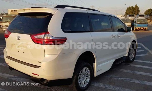 Buy Import Toyota Sienna White Car in Import - Dubai in Abaco Buy Import Toyota Sienna White Car in Import - Dubai in Abaco