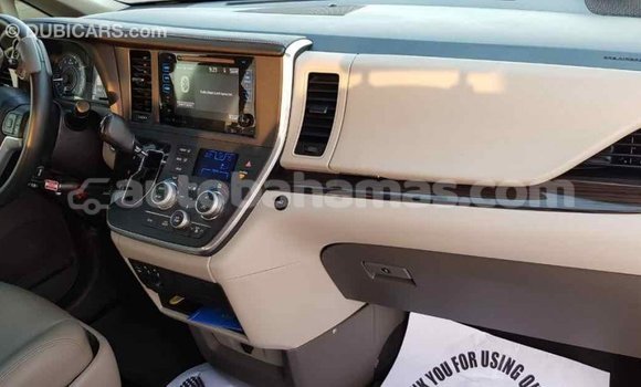 Buy Import Toyota Sienna White Car in Import - Dubai in Abaco Buy Import Toyota Sienna White Car in Import - Dubai in Abaco