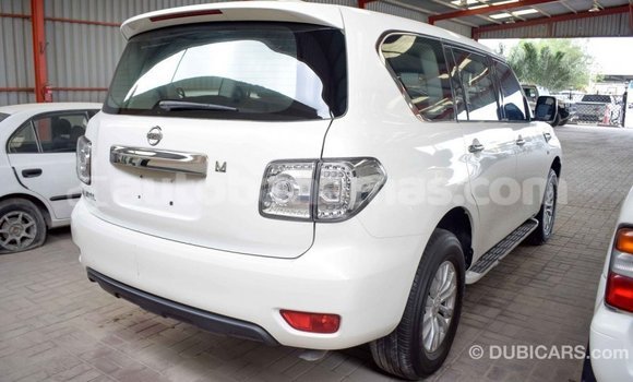 Buy Import Nissan Patrol White Car in Import - Dubai in Abaco Buy Import Nissan Patrol White Car in Import - Dubai in Abaco