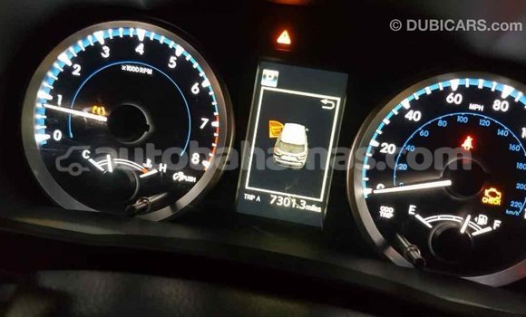 Buy Import Toyota Highlander White Car in Import - Dubai in Abaco Buy Import Toyota Highlander White Car in Import - Dubai in Abaco