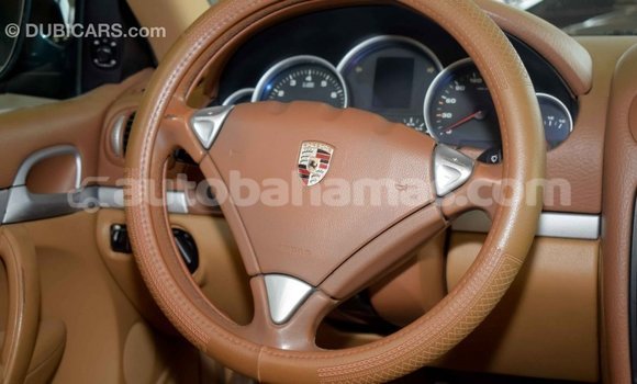Buy Import Porsche Cayenne Green Car in Import - Dubai in Abaco Buy Import Porsche Cayenne Green Car in Import - Dubai in Abaco