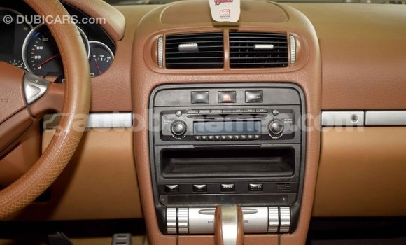 Buy Import Porsche Cayenne Green Car in Import - Dubai in Abaco Buy Import Porsche Cayenne Green Car in Import - Dubai in Abaco