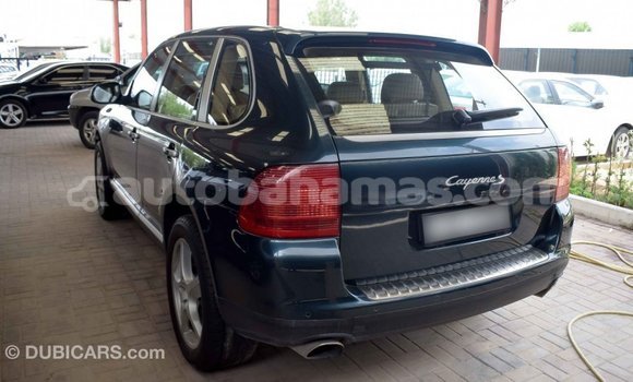 Buy Import Porsche Cayenne Green Car in Import - Dubai in Abaco Buy Import Porsche Cayenne Green Car in Import - Dubai in Abaco