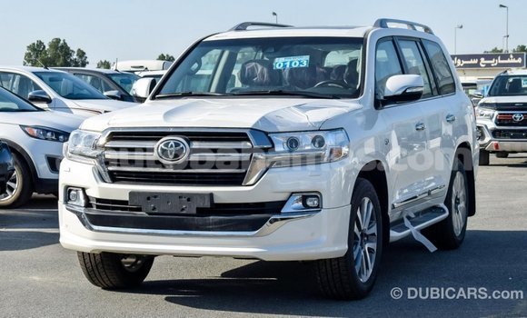 Buy Import Toyota Land Cruiser White Car in Import - Dubai in Abaco Buy Import Toyota Land Cruiser White Car in Import - Dubai in Abaco