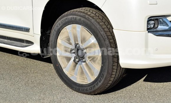 Buy Import Toyota Land Cruiser White Car in Import - Dubai in Abaco Buy Import Toyota Land Cruiser White Car in Import - Dubai in Abaco