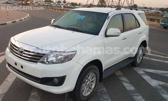 Buy Import Toyota Fortuner White Car in Import - Dubai in Abaco Buy Import Toyota Fortuner White Car in Import - Dubai in Abaco