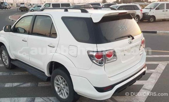 Buy Import Toyota Fortuner White Car in Import - Dubai in Abaco Buy Import Toyota Fortuner White Car in Import - Dubai in Abaco