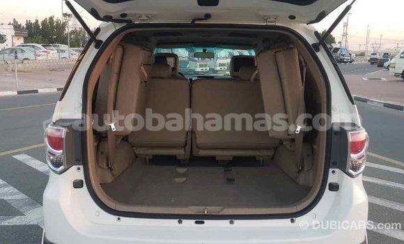 Buy Import Toyota Fortuner White Car in Import - Dubai in Abaco Buy Import Toyota Fortuner White Car in Import - Dubai in Abaco