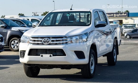 Buy Import Toyota Hilux White Car in Import - Dubai in Abaco Buy Import Toyota Hilux White Car in Import - Dubai in Abaco