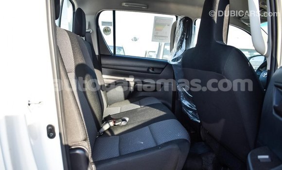 Buy Import Toyota Hilux White Car in Import - Dubai in Abaco Buy Import Toyota Hilux White Car in Import - Dubai in Abaco