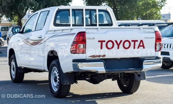 Buy Import Toyota Hilux White Car in Import - Dubai in Abaco Buy Import Toyota Hilux White Car in Import - Dubai in Abaco