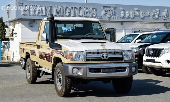 Buy Import Toyota Land Cruiser Beige Car in Import - Dubai in Abaco Buy Import Toyota Land Cruiser Beige Car in Import - Dubai in Abaco