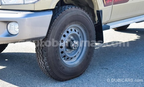 Buy Import Toyota Land Cruiser Beige Car in Import - Dubai in Abaco Buy Import Toyota Land Cruiser Beige Car in Import - Dubai in Abaco