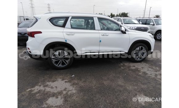 Buy Import Hyundai Santa Fe White Car in Import - Dubai in Abaco Buy Import Hyundai Santa Fe White Car in Import - Dubai in Abaco