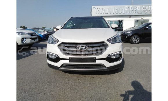 Buy Import Hyundai Santa Fe White Car in Import - Dubai in Abaco