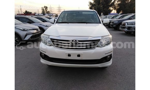 Buy Import Toyota Fortuner White Car in Import - Dubai in Abaco Buy Import Toyota Fortuner White Car in Import - Dubai in Abaco