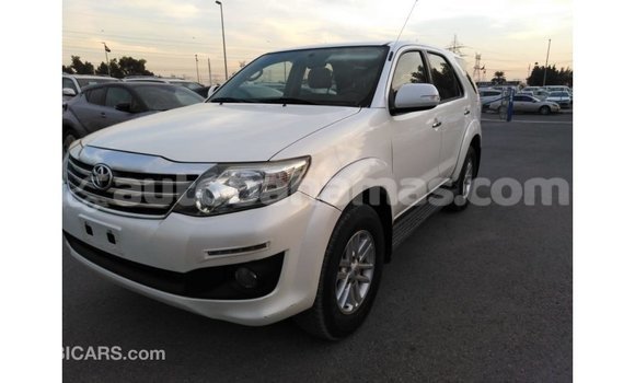 Buy Import Toyota Fortuner White Car in Import - Dubai in Abaco Buy Import Toyota Fortuner White Car in Import - Dubai in Abaco