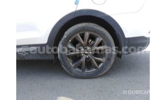Buy Import Hyundai Santa Fe White Car in Import - Dubai in Abaco Buy Import Hyundai Santa Fe White Car in Import - Dubai in Abaco