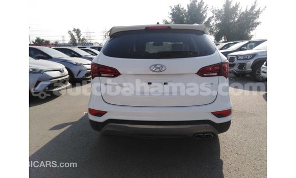 Buy Import Hyundai Santa Fe White Car in Import - Dubai in Abaco Buy Import Hyundai Santa Fe White Car in Import - Dubai in Abaco