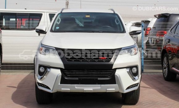 Buy Import Toyota Fortuner White Car in Import - Dubai in Abaco Buy Import Toyota Fortuner White Car in Import - Dubai in Abaco