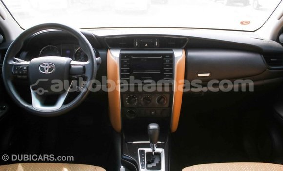 Buy Import Toyota Fortuner White Car in Import - Dubai in Abaco Buy Import Toyota Fortuner White Car in Import - Dubai in Abaco