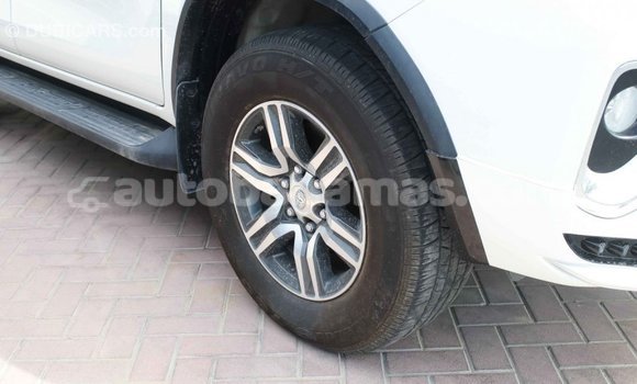 Buy Import Toyota Fortuner White Car in Import - Dubai in Abaco Buy Import Toyota Fortuner White Car in Import - Dubai in Abaco
