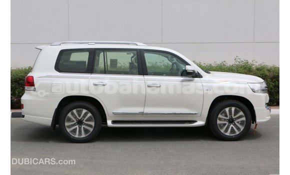 Buy Import Toyota Land Cruiser White Car in Import - Dubai in Abaco Buy Import Toyota Land Cruiser White Car in Import - Dubai in Abaco