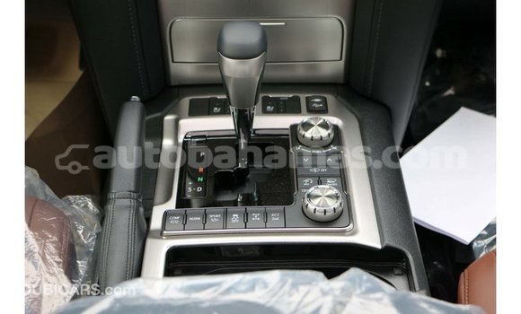 Buy Import Toyota Land Cruiser White Car in Import - Dubai in Abaco Buy Import Toyota Land Cruiser White Car in Import - Dubai in Abaco
