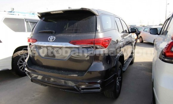 Buy Import Toyota Fortuner Other Car in Import - Dubai in Abaco Buy Import Toyota Fortuner Other Car in Import - Dubai in Abaco